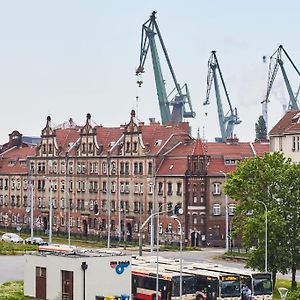 Art Deco Apartment In Gdansk